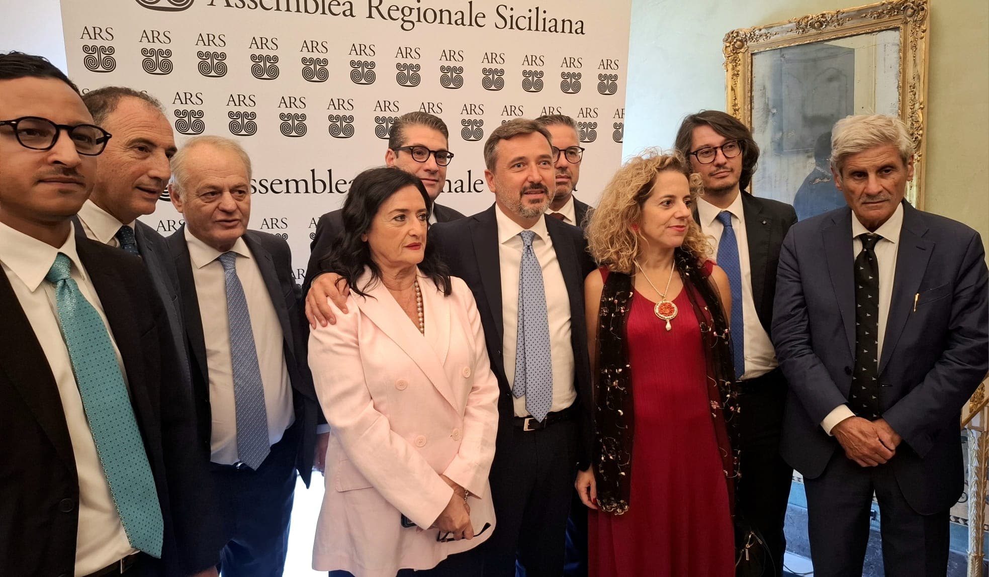 Patto Schifani-deputati: manovra entro il 10 ottobre