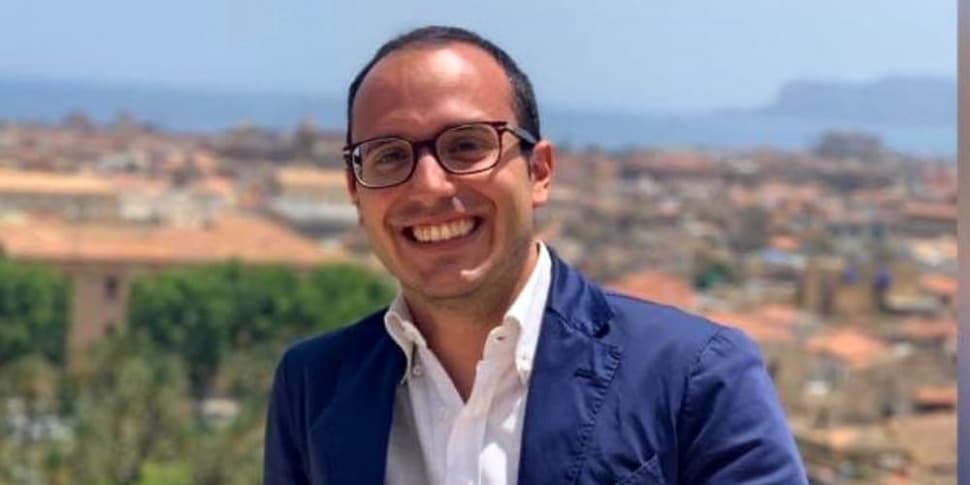 Palermo, De Luca arruola Mineo e sbarca al Comune
