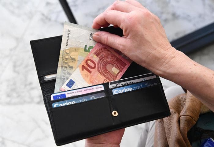 Si attende il picco di inflazione in Europa (3,7%). Meloni: ho scritto a Von Der Leyen