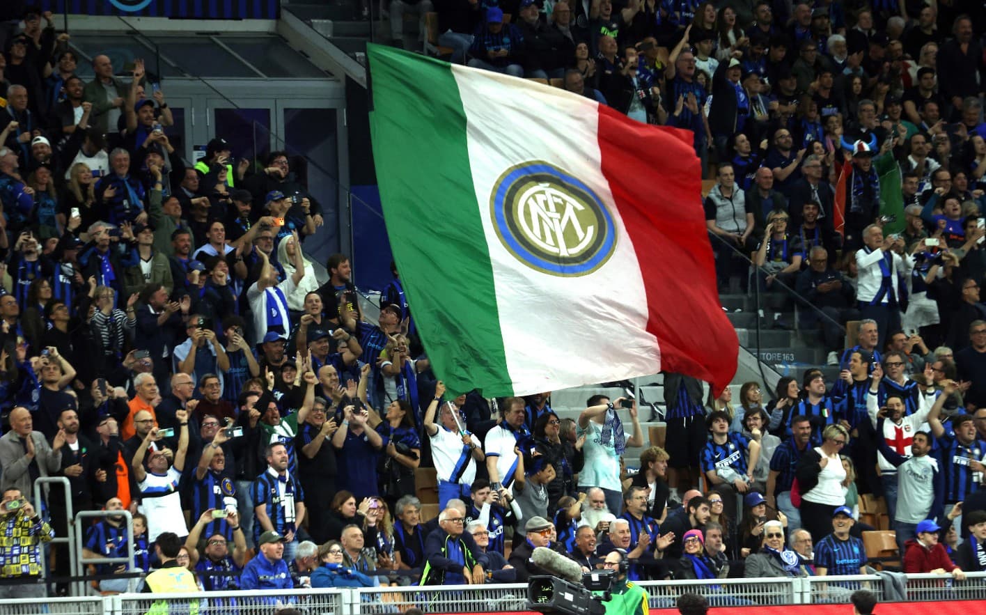 Colpo in difesa per l'Inter, arriva Stones dal City