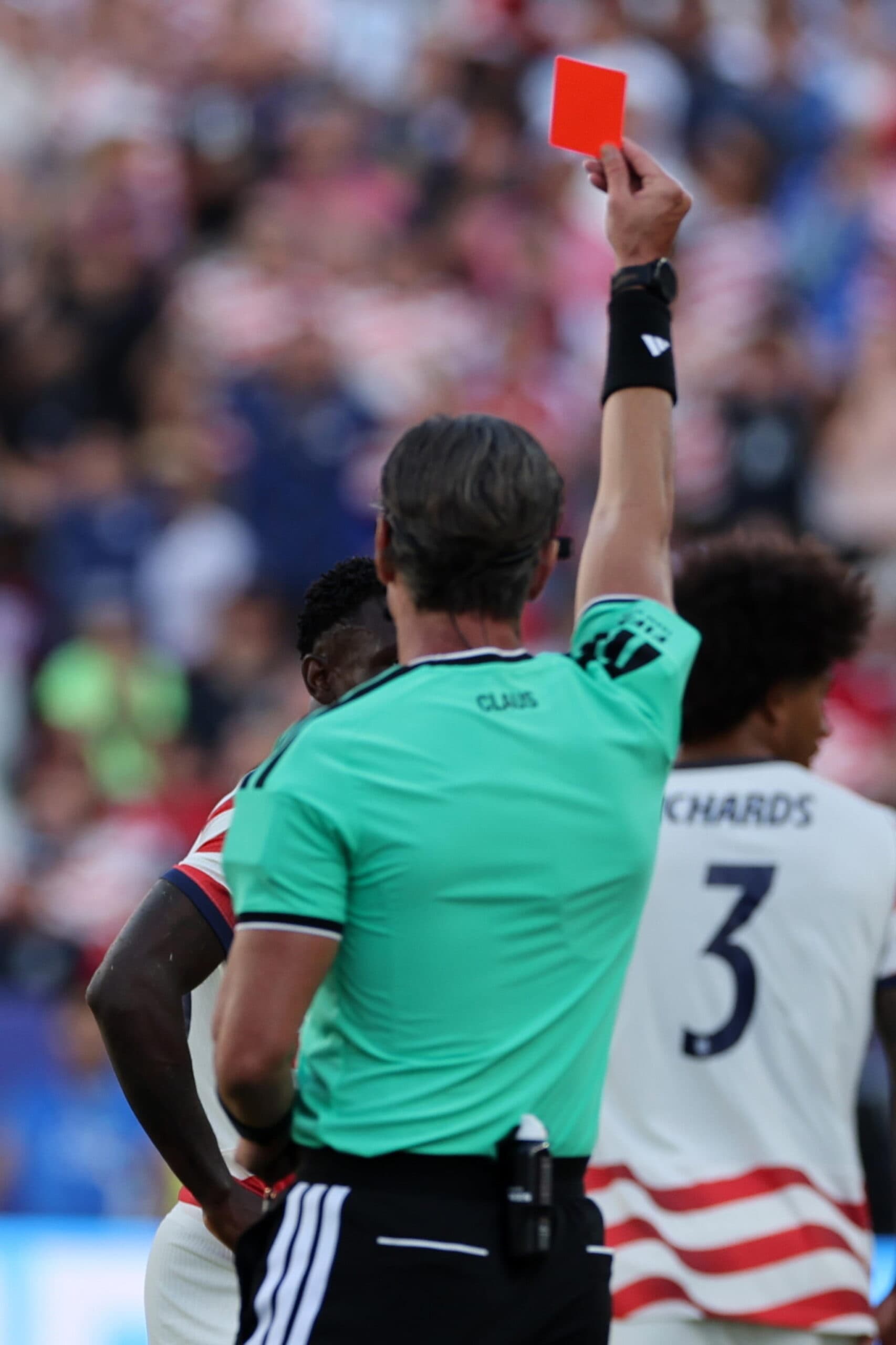 Mondiali, la Fifa grazia il bomber americano Balogun e Trump applaude: grazie