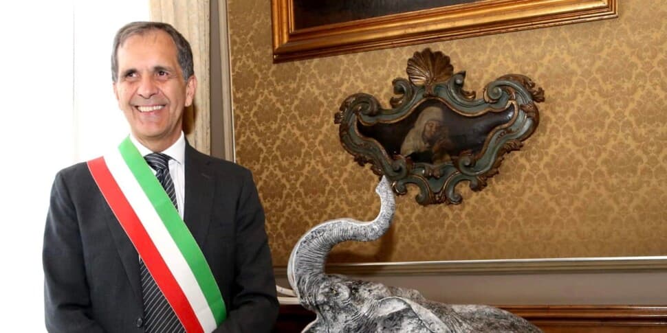 Catania, inseguimento nei vicoli: anche il sindaco a caccia del borseggiatore in fuga