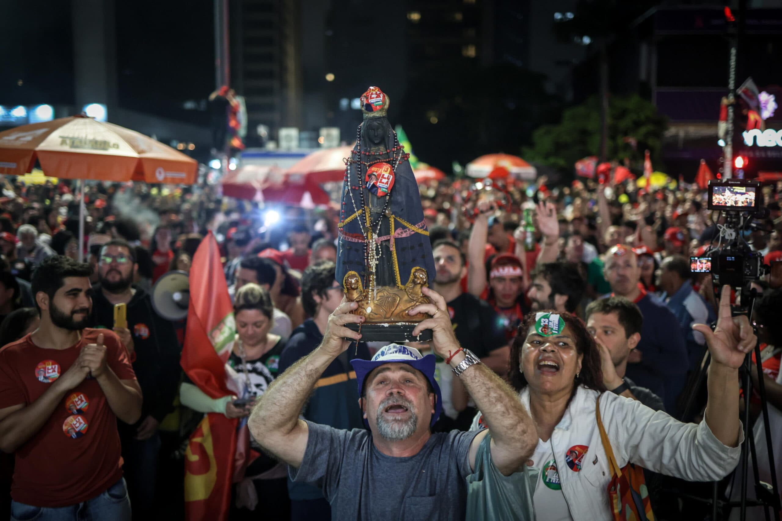 Vittoria storica di Lula in Brasile, Bolsonaro contesta l'esito del voto