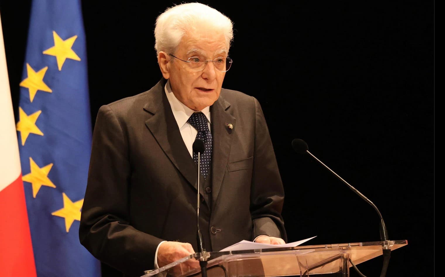 Grazia, Mattarella richiama Nordio: «La decisione spetta al Quirinale»