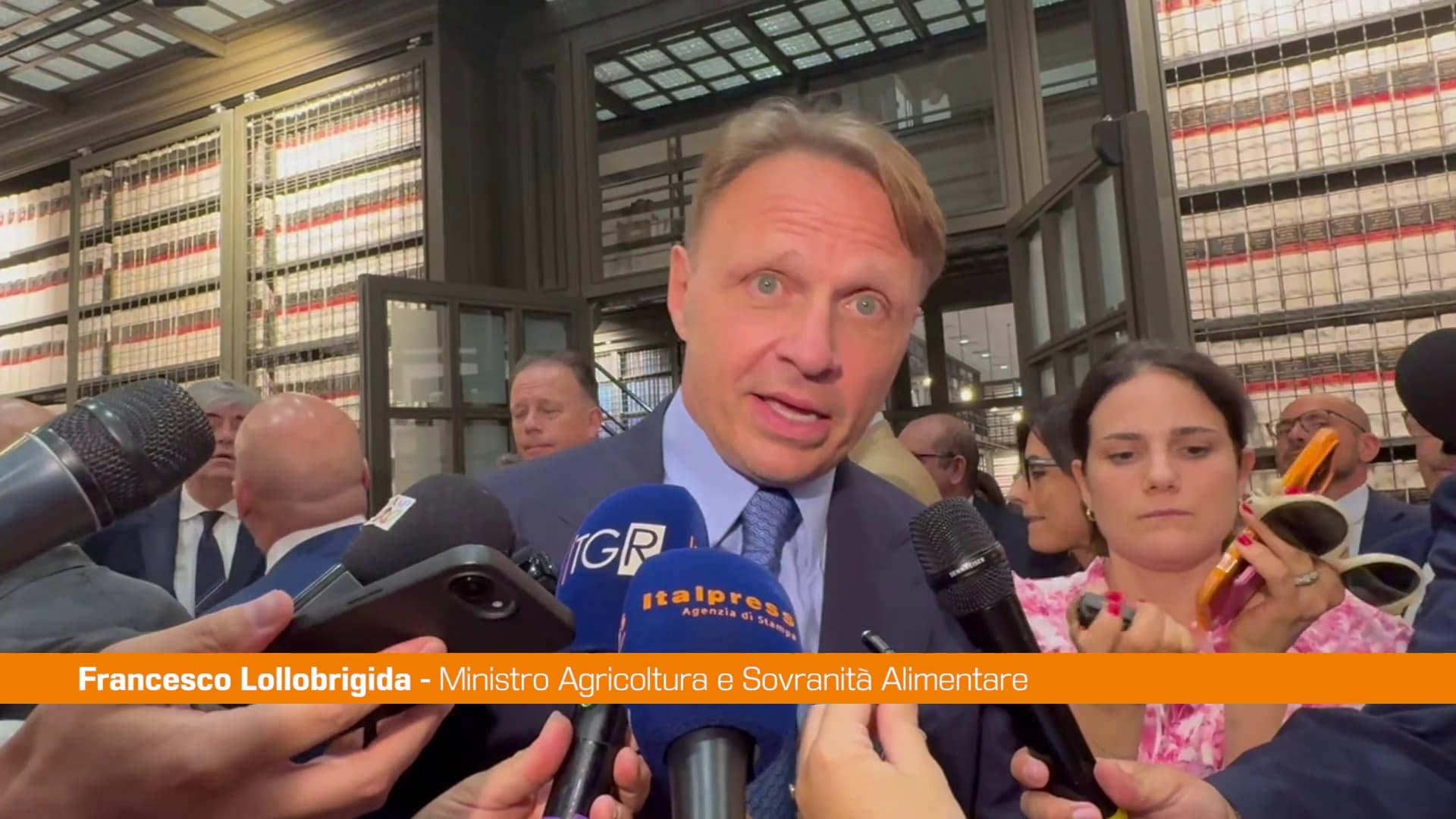 Lollobrigida “Il vino un prodotto strategico per l’Italia”