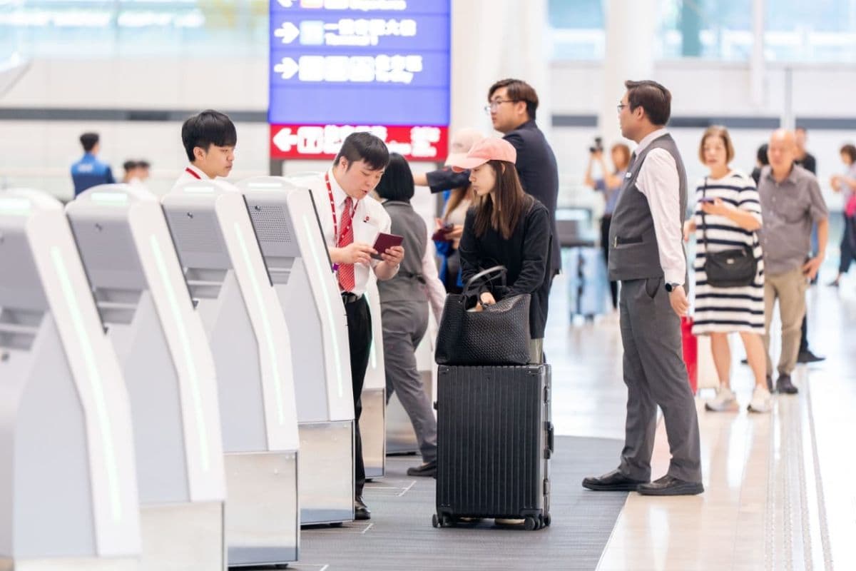Cina, vendite al dettaglio crescono a Hong Kong per 14 mesi consecutivi