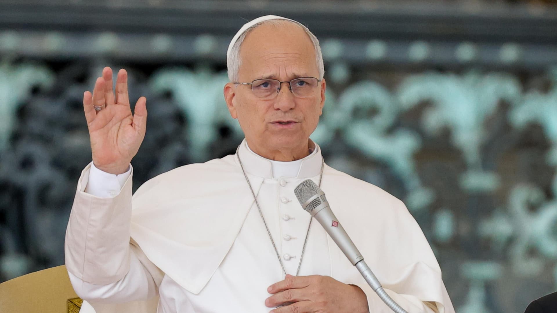 Papa Leone XIV in ospedale al Gemelli per un nodulo polmonare: operazione e udienze sospese fino al 20 ottobre