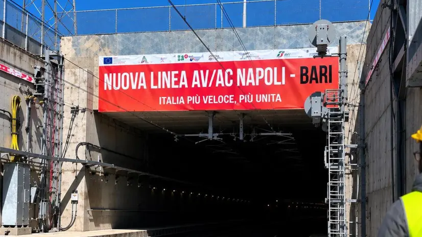 Indagine sulla Tav Napoli-Bari: 20 arresti tra sospette tangenti e sfruttamento