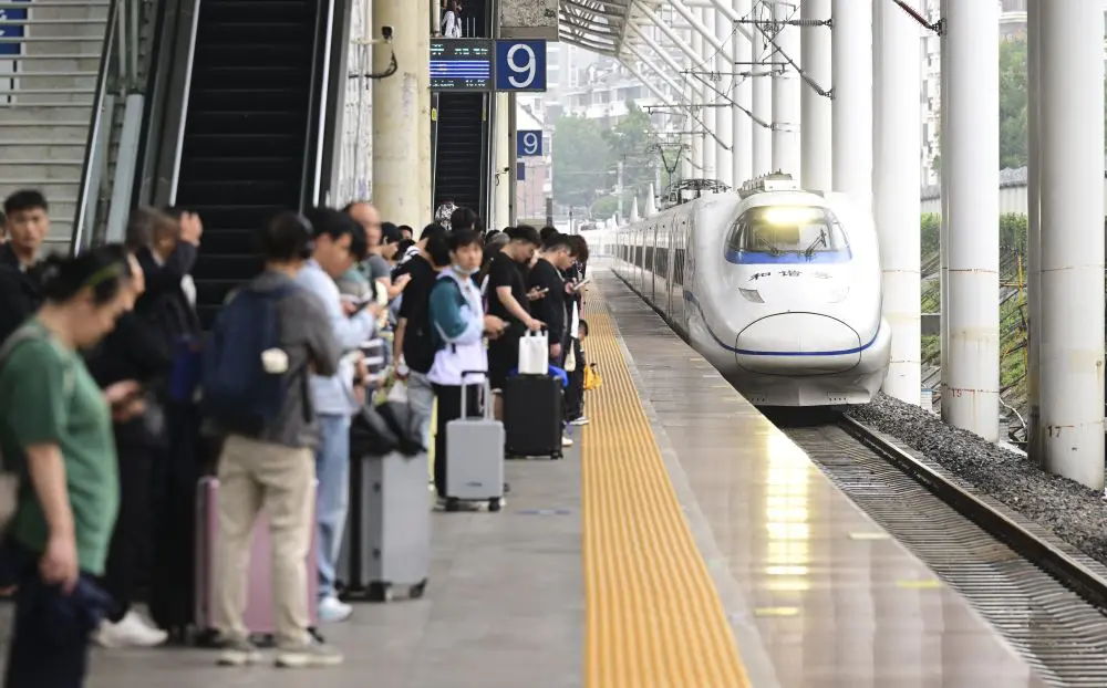 Cina, nuovo record di tratte percorse in un giorno sulla linea ferroviaria