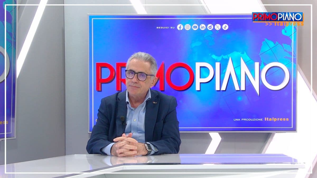 Pregliasco: «Ondate di caldo sono un grave pericolo per la salute»
